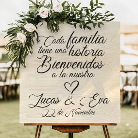 Cartel de Bienvenida Elegante en Madera
