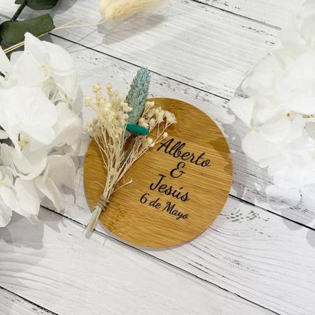 Detalle Placa de Madera con Flores Preservadas
