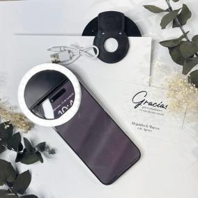 Anillo de luz para movil con tarjeta personalizada 2