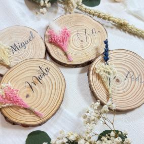 Rodaja de madera personalizada con nombres